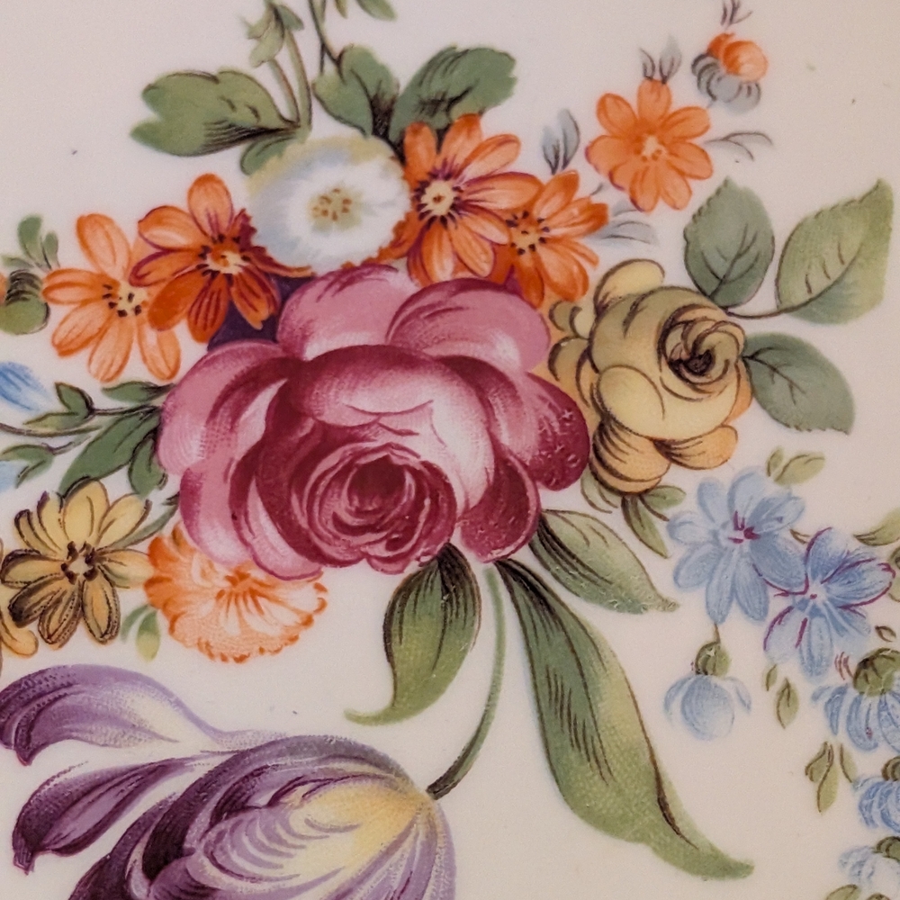 Floral Porcelain Dinner Plate - Picture 8 of 8